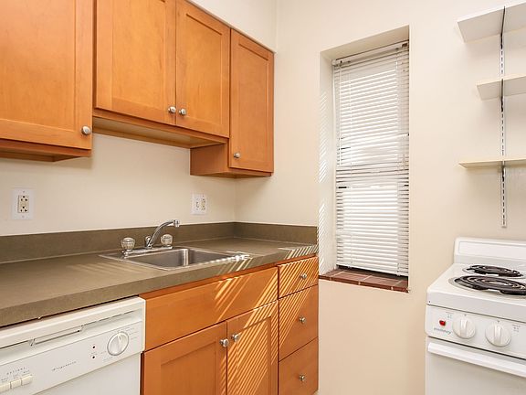 5th image of 1309 S University Ave APT 7