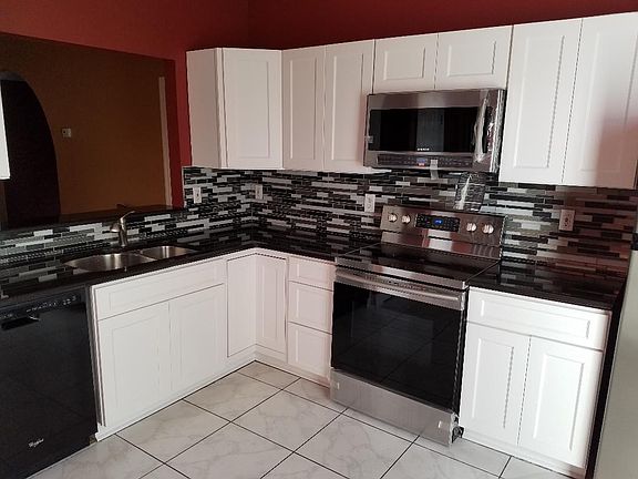 5th image of 1304 Daniels Cove Dr