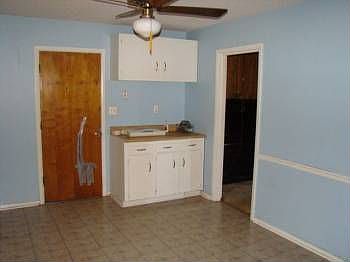 4th image of 4700 Marseille Dr