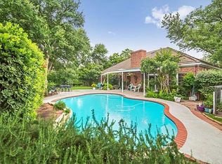 125 Crest View Dr, Lakeway, TX 78734