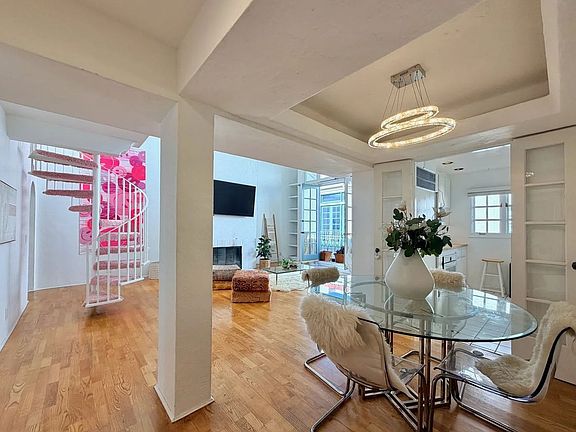 5th image of 1123 N Flores St APT 14