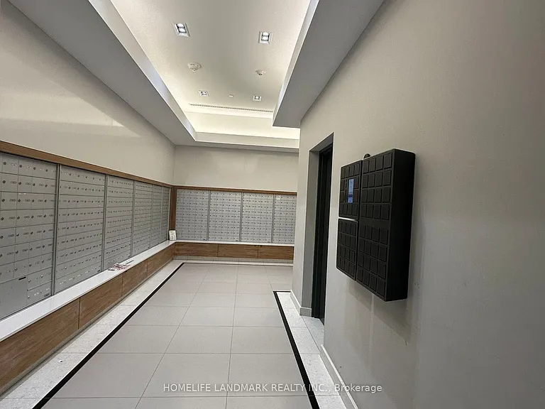 28 Freeland St #1709 — Photo 32