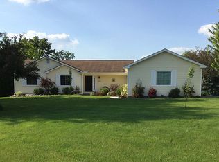 5567 Hearthstone Ct, Ann Arbor, MI 48108