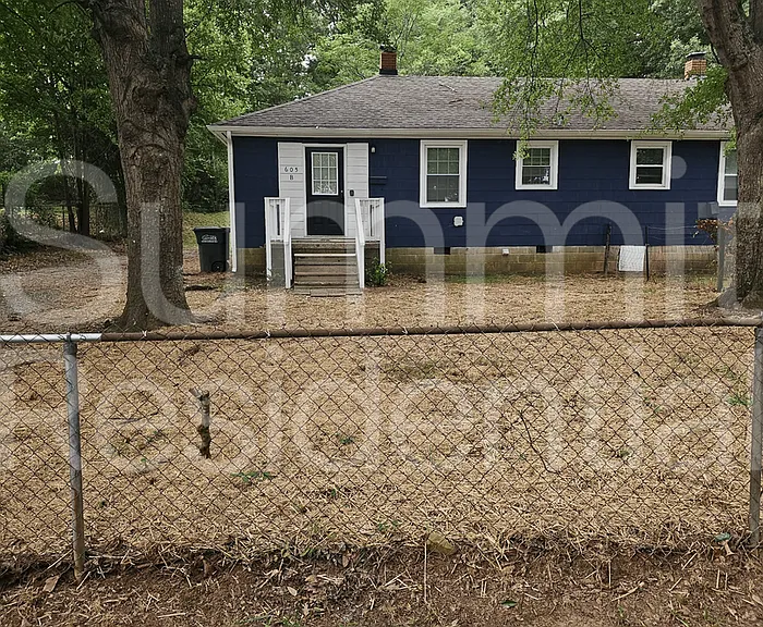 605 Betty St #B — Photo 1