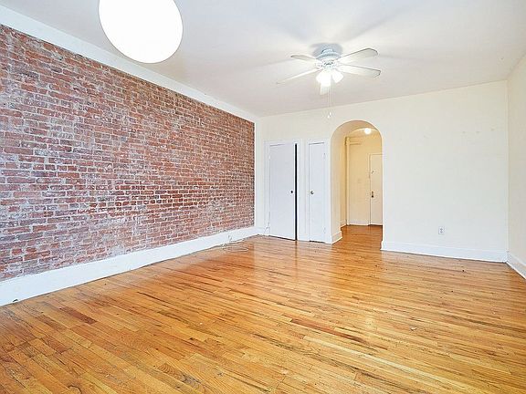 4th image of 239 W 100th St APT 1R