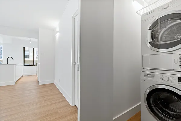 Rented by Greystar | media 6
