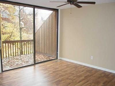 3rd image of 5007 Smoketalk Ln