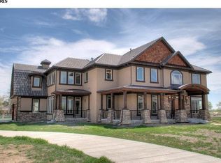 2118 Summerlin Dr, Longmont, CO 80503