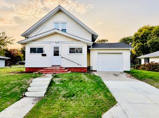 504 Pershing Ave N, New Prague, MN 56071