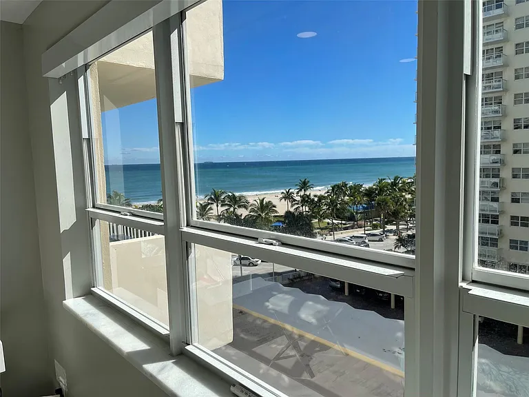 133 N Pompano Beach Blvd #507 — Photo 35