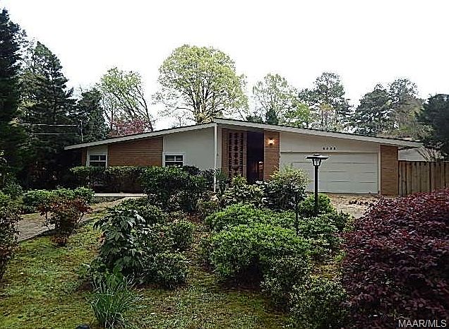 1st image of 2833 Montrose Ave