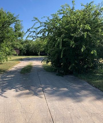 2nd image of 1435 Cantrell Dr