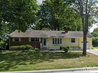 215 Tabb Ave, Piscataway, NJ