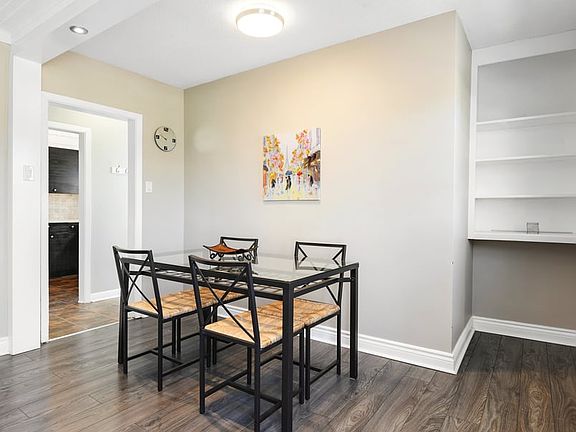 5th image of 309 Parkdale Ave #3