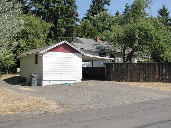 2 bedroom main home with separate guest studio