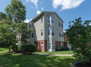 16 Allister Ct, Lincoln Park, NJ 07035
