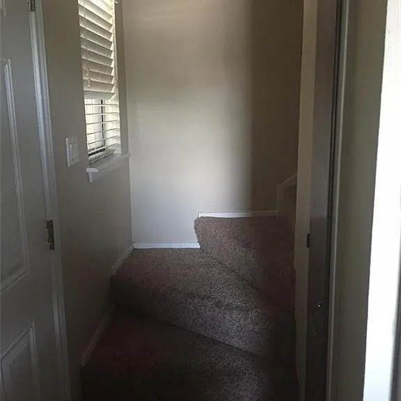 3000 S 1st St #101 — Photo 8