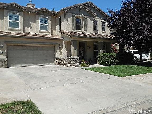2nd image of 2064 Forest Glen Ct