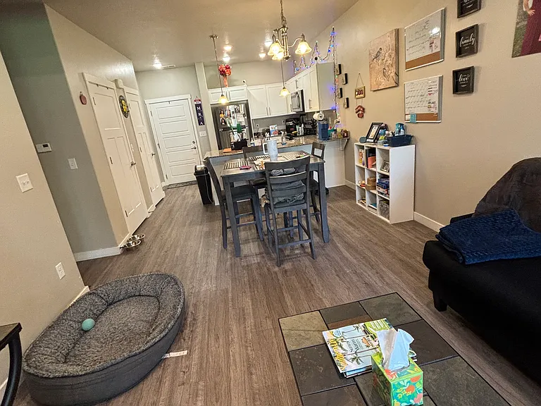 262 N 540 E #105 — Photo 2