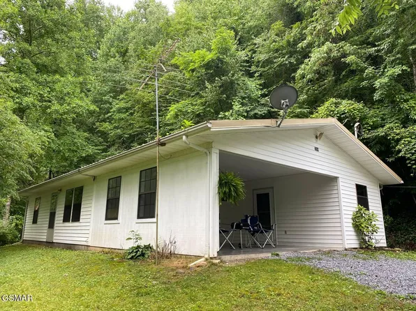 2204 Grassy Branch Rd, Sevierville, TN 37876