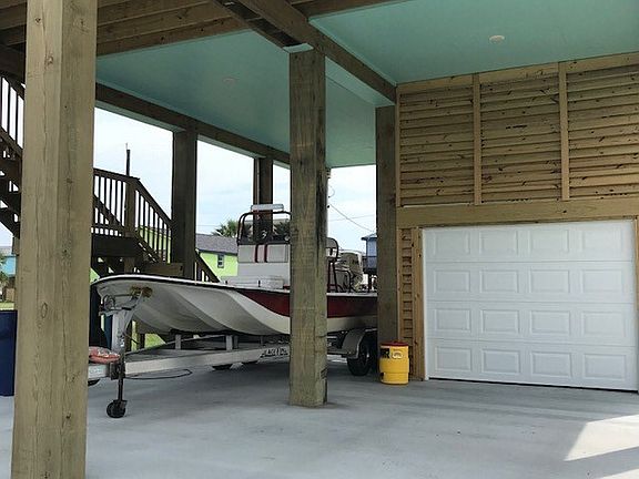 2nd image of 427 Crab St