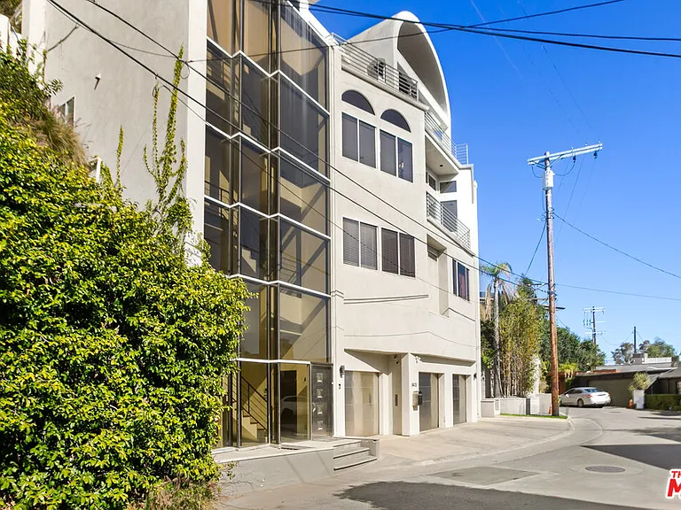 8435 Franklin Ave — Photo 58