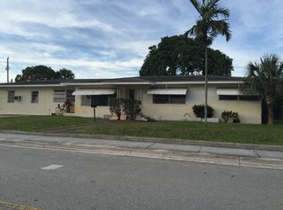 950 W 2nd St, Riviera Beach, FL 33404