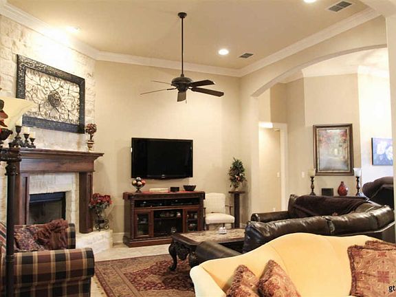 4th image of 511 Southcreek Dr