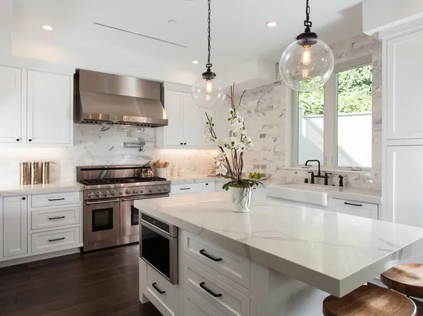 2801 Bayside Dr, Corona Del Mar, CA 92625