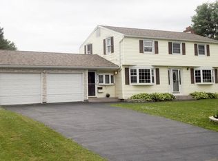 7 Field Rd, Enfield, CT 06082