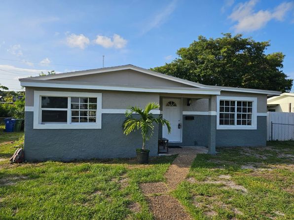 2571 NW 18th Ct