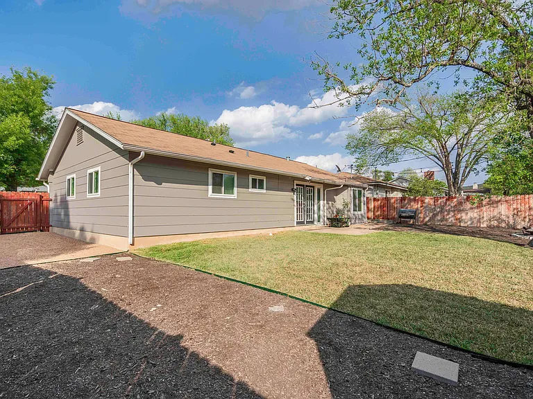 5101 Wayborne Hill Dr — Photo 4