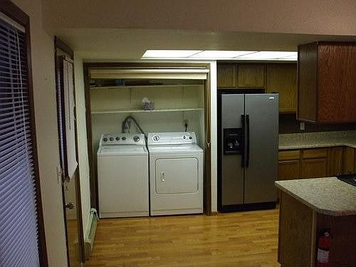 3rd image of 130 Vassar Cir