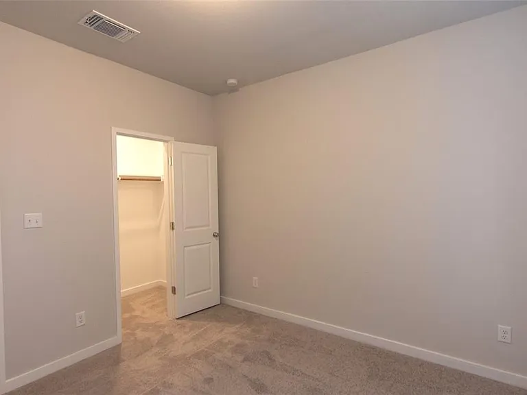 605 W South St #432 — Photo 23