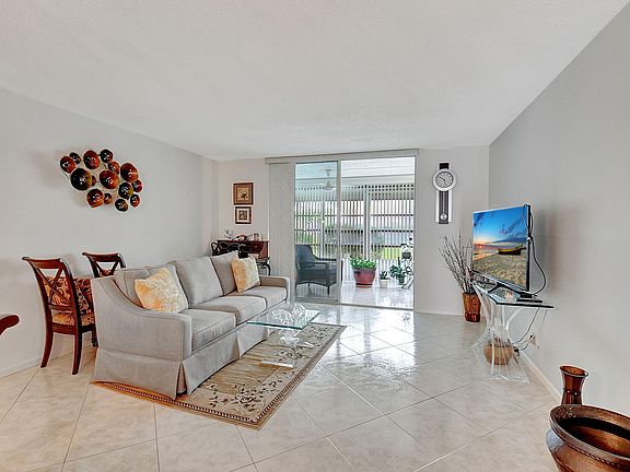 5th image of 14773 Cumberland Drive #102 D