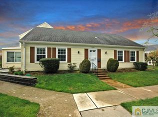 329 Nantuckett Ln #C, Monroe Township, NJ 08831