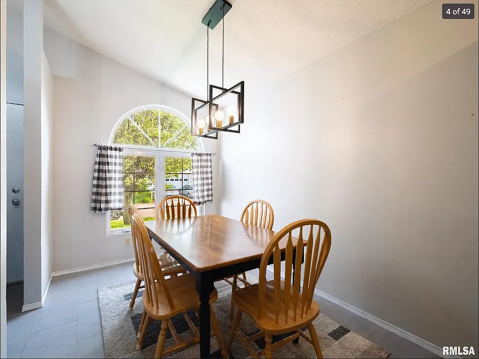 3504 Wegeng Dr — Photo 3