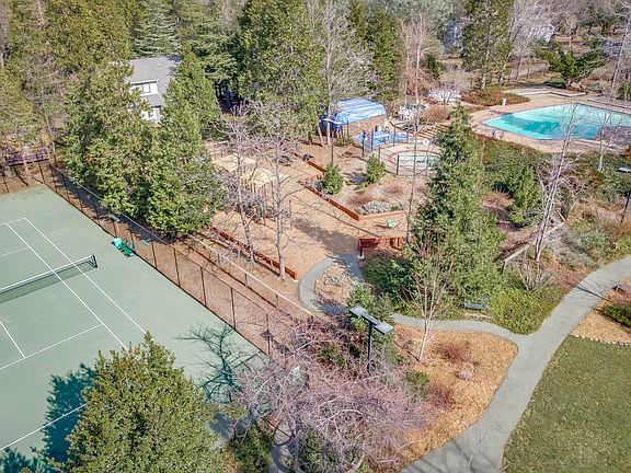 3rd image of 1238 Canyon Ridge Ct