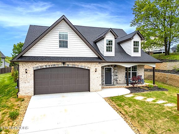 2nd image of 510 Tuxford Ln