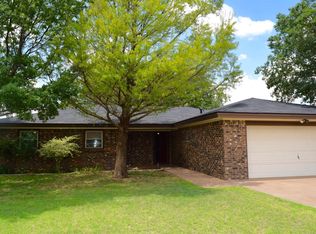 1019 Dogwood Ave, Idalou, TX 79329