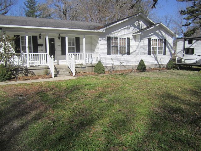 1st image of 214 Maxine St #212
