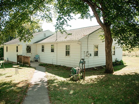5th image of 9215 1st St