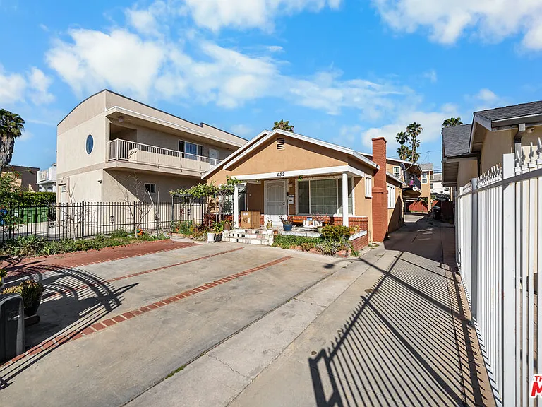 432 N Harvard Blvd — Photo 8
