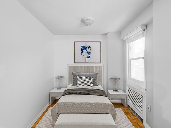 2nd image of 3 Sheridan Sq APT 3B