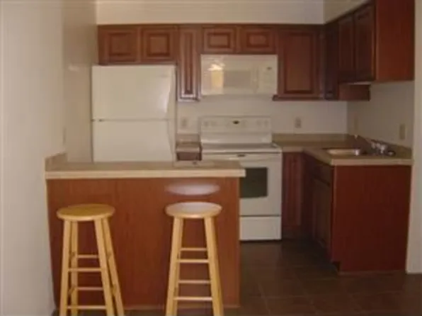1810 E Blacklidge Dr, Tucson, AZ 85719