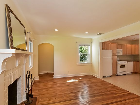 2nd image of 70 Hendrick Ave