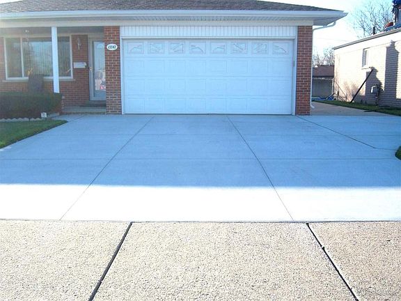 5th image of 13542 Yvonne Dr