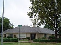1st image of 8800 Lakehurst Dr