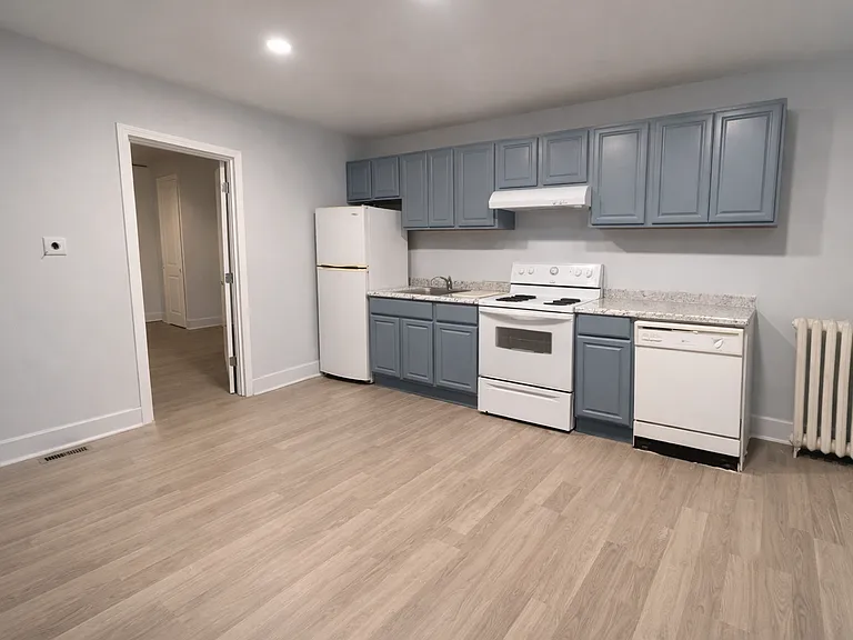 2330 Murray Ave — Photo 33