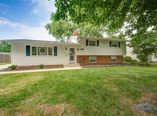 2230 Heatherlawn Dr, Toledo, OH